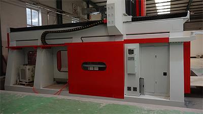 Fresadora CNC de 5 ejes