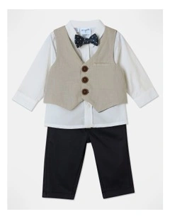 Oliver Three Piece Suit Set In Assorted