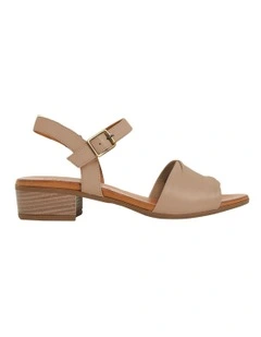 Maisy Sandals In Taupe Leather