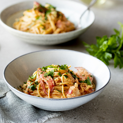 Pâtes au homard sauce rosée épicée