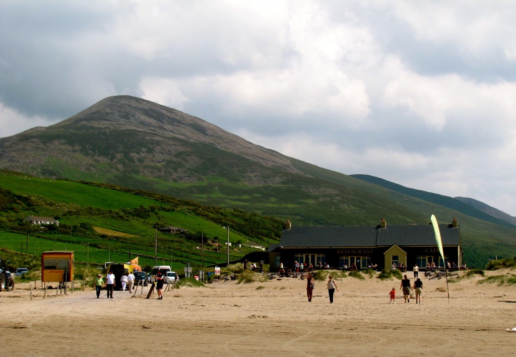 There's a neat little cafe at the beach, with the mountains of the Dingle Peninsual rising behind it.