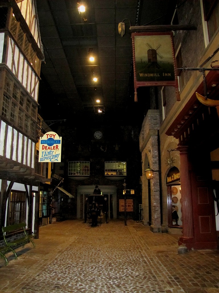 One of the main draws of the museum in Kirkgate, a reconstructed Victorian street. Well, I say street, but it's actually a couple of streets, with some nice twisty alleys. All the building facings are authentic, having been moved to the museum from various cities and neighbourhoods to build their authentic street scene.