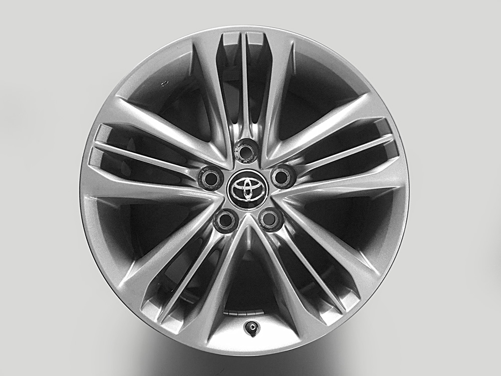 toyota camry original 17inch rims for sale