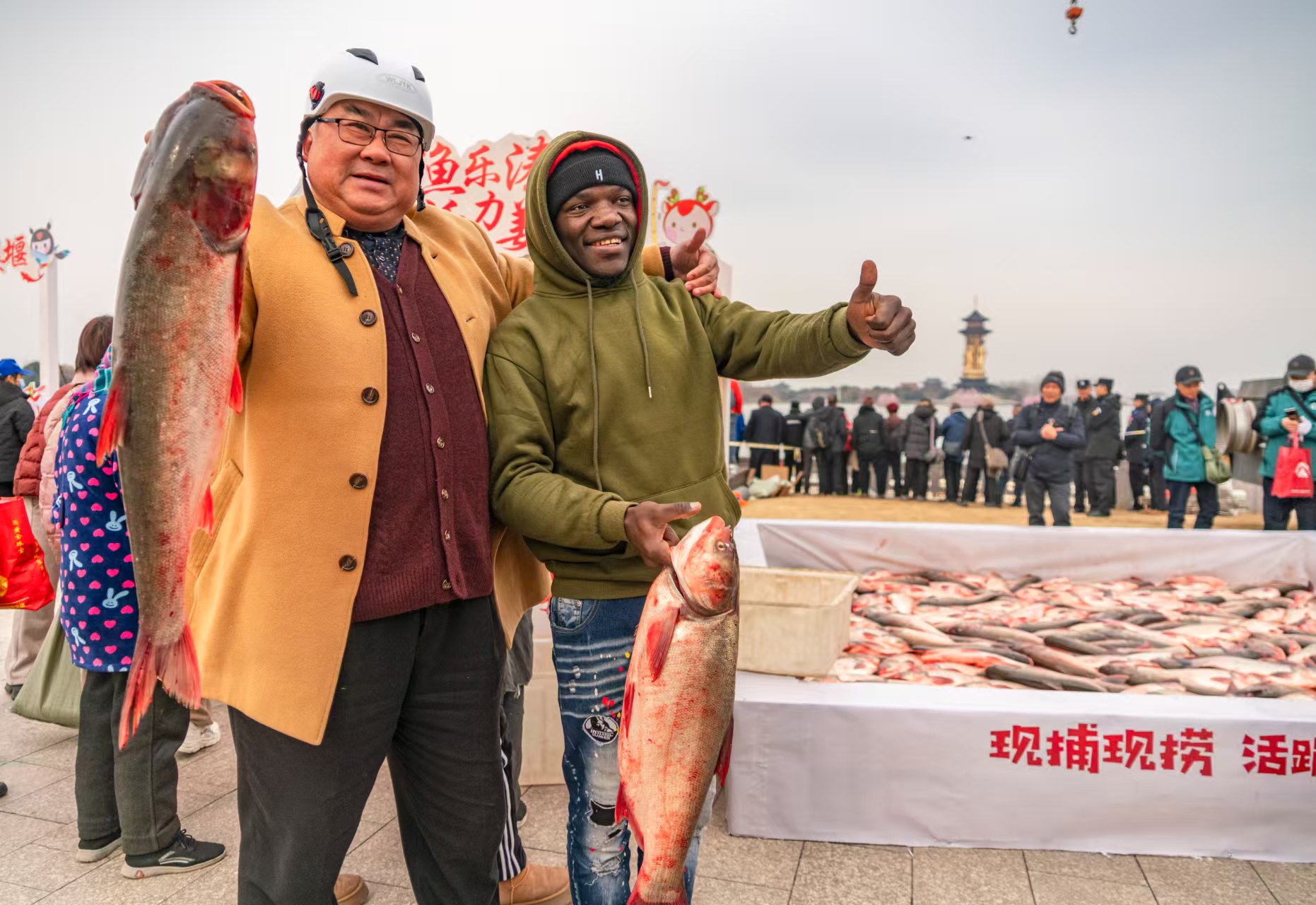 Annual winter fishing festival kicks off at Jiangyan's Qinhu Lake