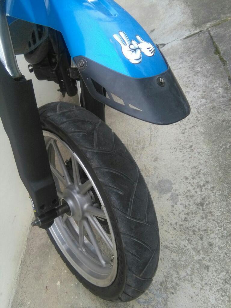 Moto Xm 180 Modelo 2013