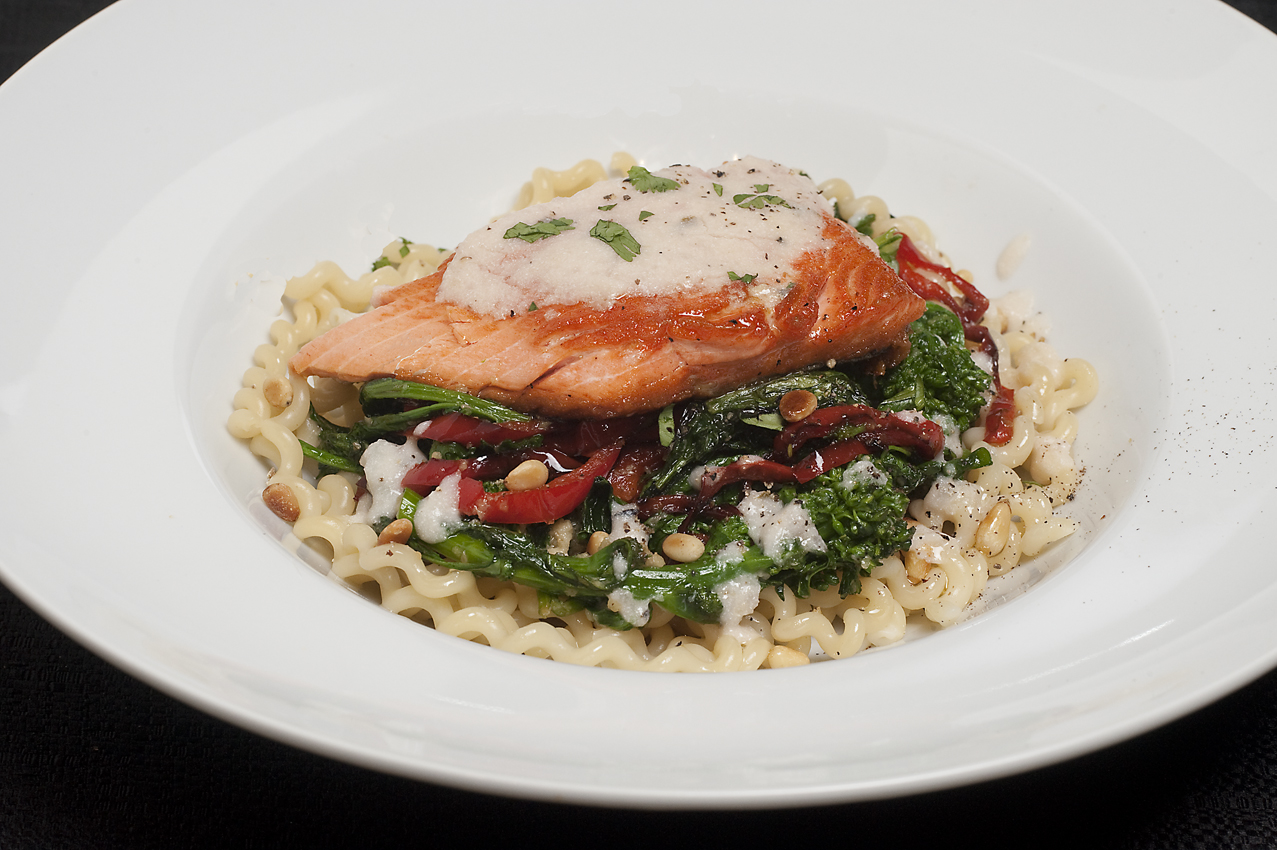 salmon pasta-broccoli rabe