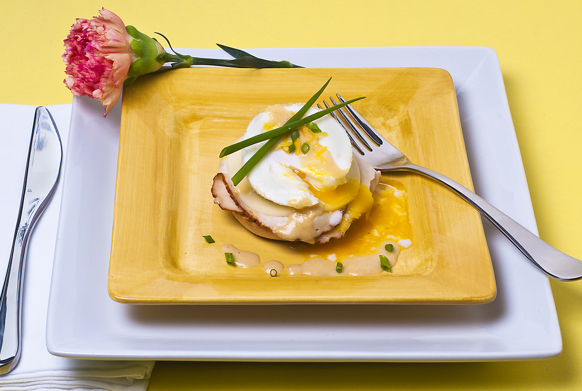 poached_egg on mini-bagel