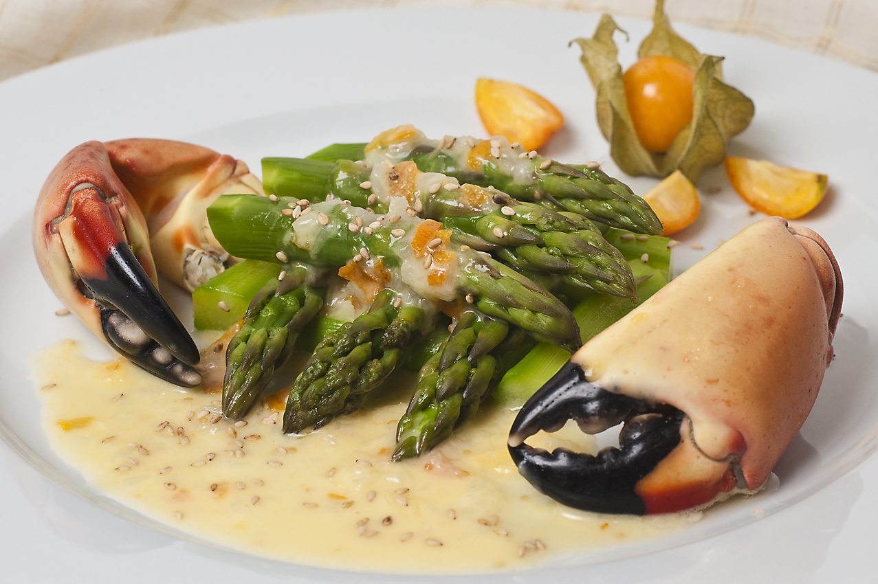 stone_crab_asparagus