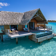 Air Tahiti Nui hotel overwater bungalow SMailion