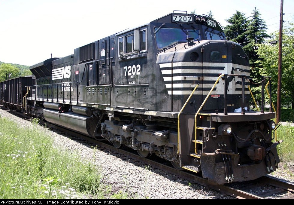 NS 7202 SD80MAC