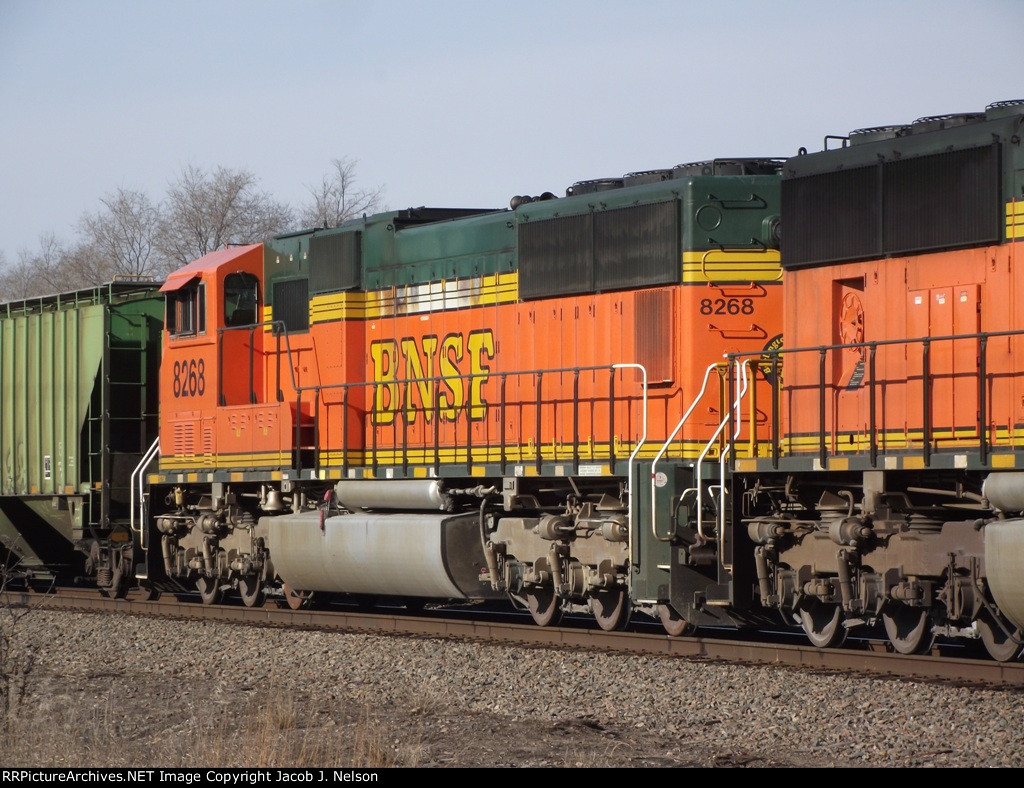 BNSF 8268