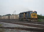 CSXT 4690 & CSXT 8005 on O853