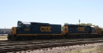 CSX 2285 & 6920 display their new YN3 paint 