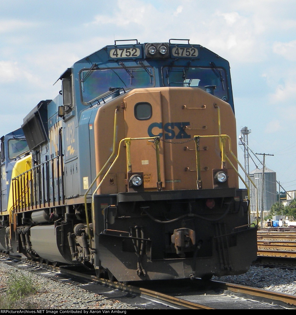 CSX 4752