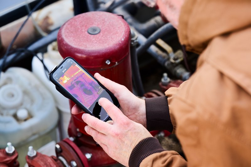 Thermal camera on smartphone screen