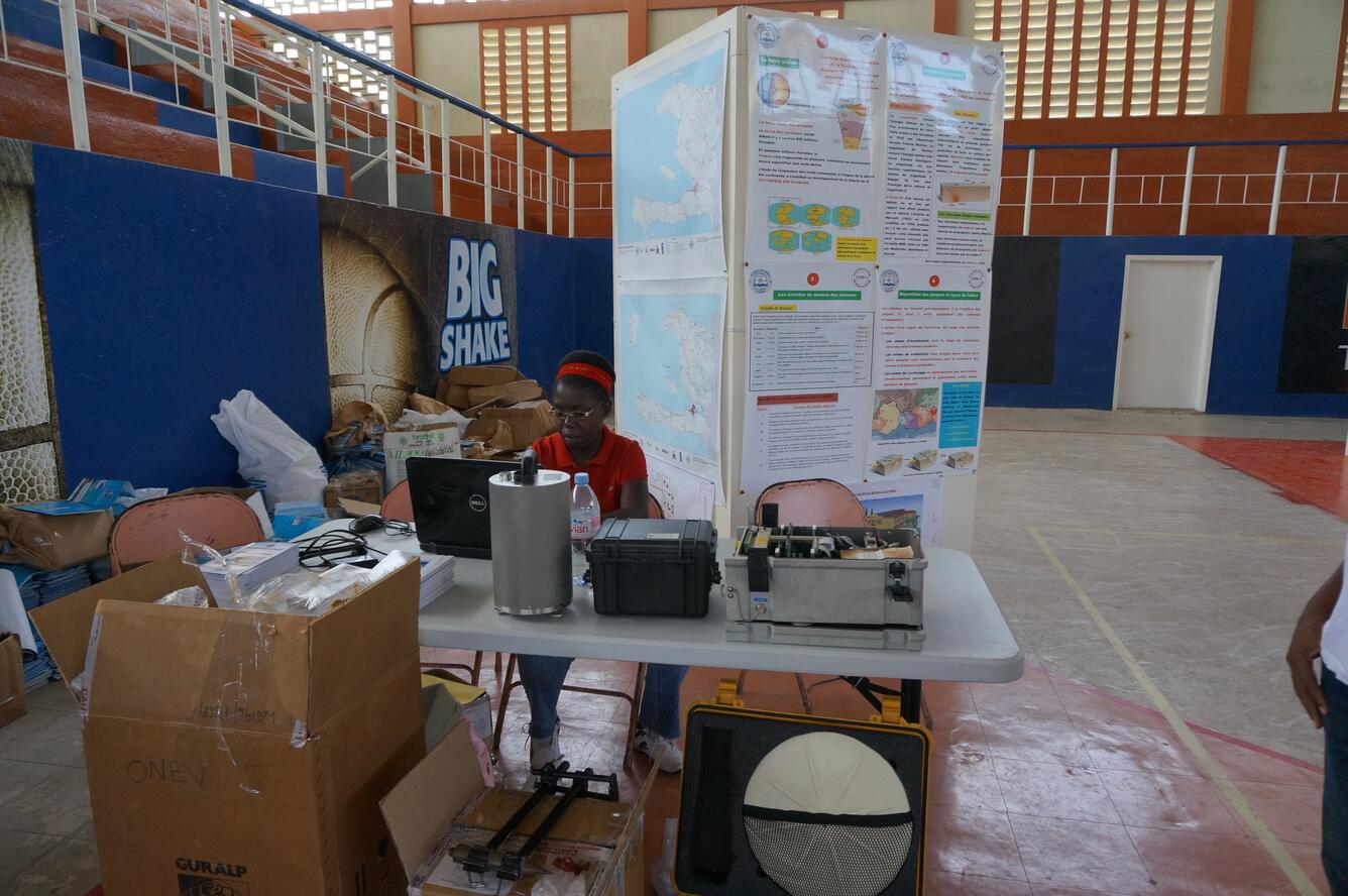 Image: Earthquake Education and Outreach in Haiti