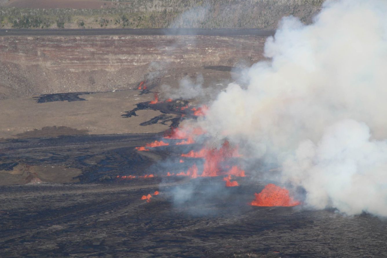 lava fountains inside the Kīlauea crater