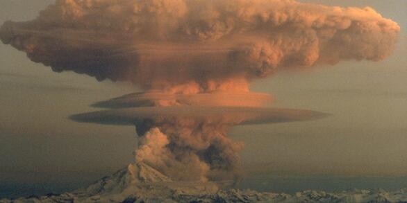 Image: Redoubt Volcano 