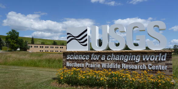 Northern Prairie Wildlife Research Center external office photo