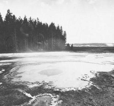 Hot Springs Pool, Yellowstone - thumbnail