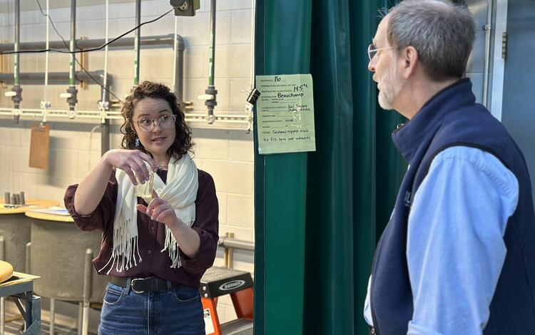 Director Applegate Visits Western Fisheries Research Center Wet Lab