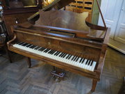 Good Quality John Broadwood & Son Baby Grand Piano