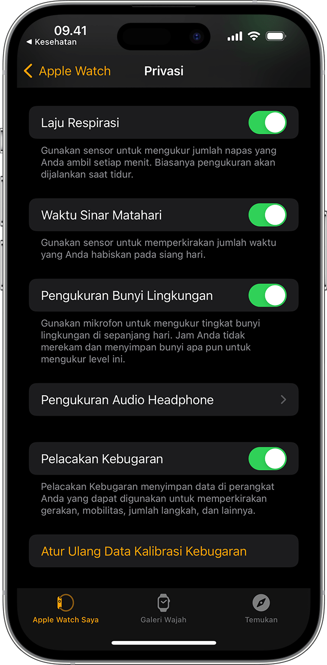 Layar iPhone menampilkan pengaturan Privasi Apple Watch