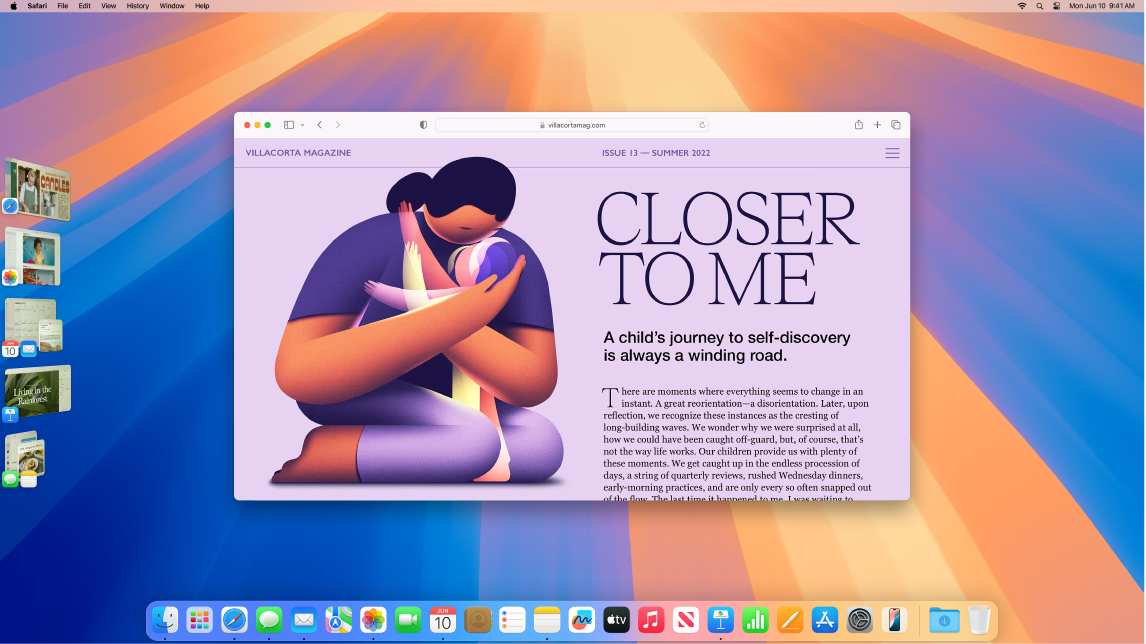 Негізгі бетте Safari экранымен Stage Manager опциясын, ал сол жағында басқа қолданбаларды көрсетіп тұрған экран.