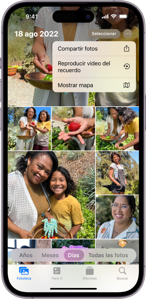 La pantalla de Fotos muestra la fototeca; en la parte inferior de la pantalla está seleccionada la sección Días. En la parte superior de la pantalla se abre el menú Más opciones, que muestra las opciones Compartir fotos, Reproducir video del recuerdo y Mostrar mapa.