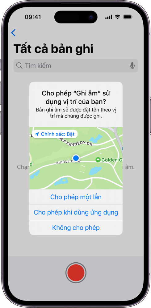 Một yêu cầu từ một ứng dụng để sử dụng dữ liệu vị trí trên iPhone. Các tùy chọn là Cho phép một lần, Cho phép khi dùng ứng dụng và Không cho phép.