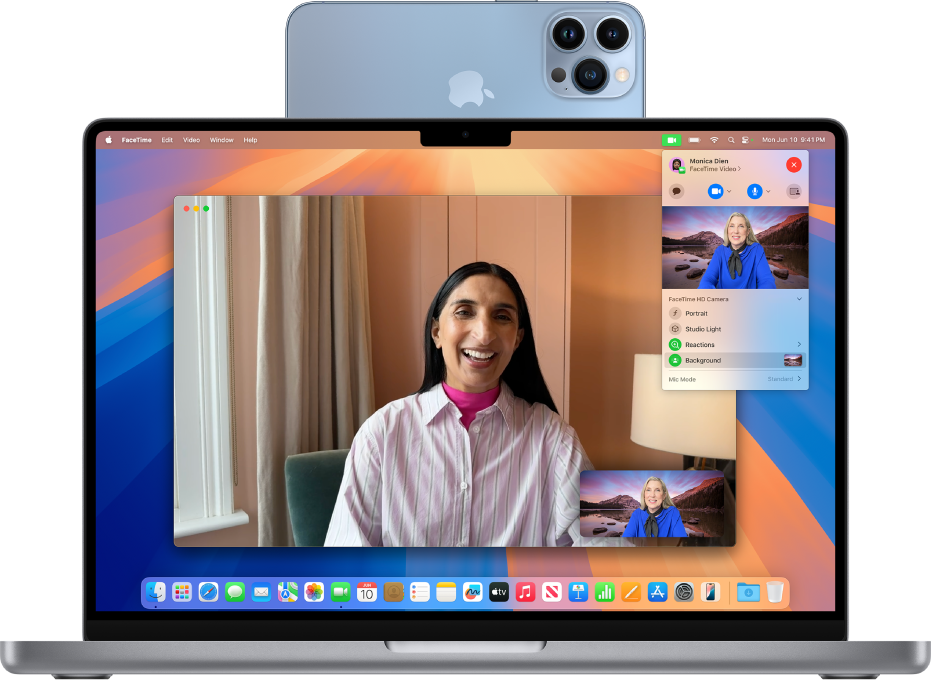 Una MacBook Pro usando un iPhone como cámara web y mostrando una llamada de FaceTime.