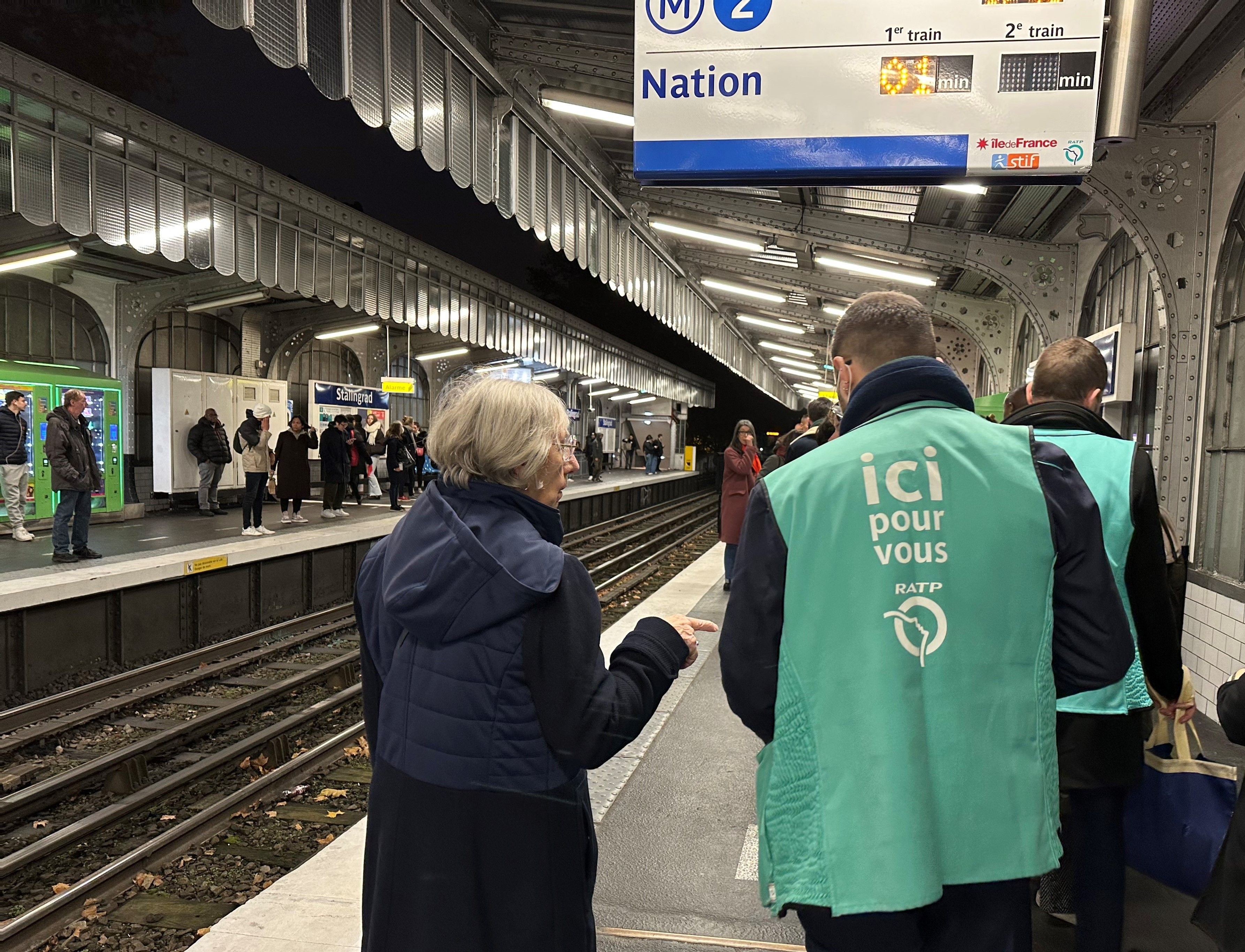 Station de métro La Chapelle (Xe ; XVIIIe). Depuis des années, les usagers de la station réclament des aménagements pour la désengorger, notamment aux heures de pointe. (Archives) LP/Paul Abran