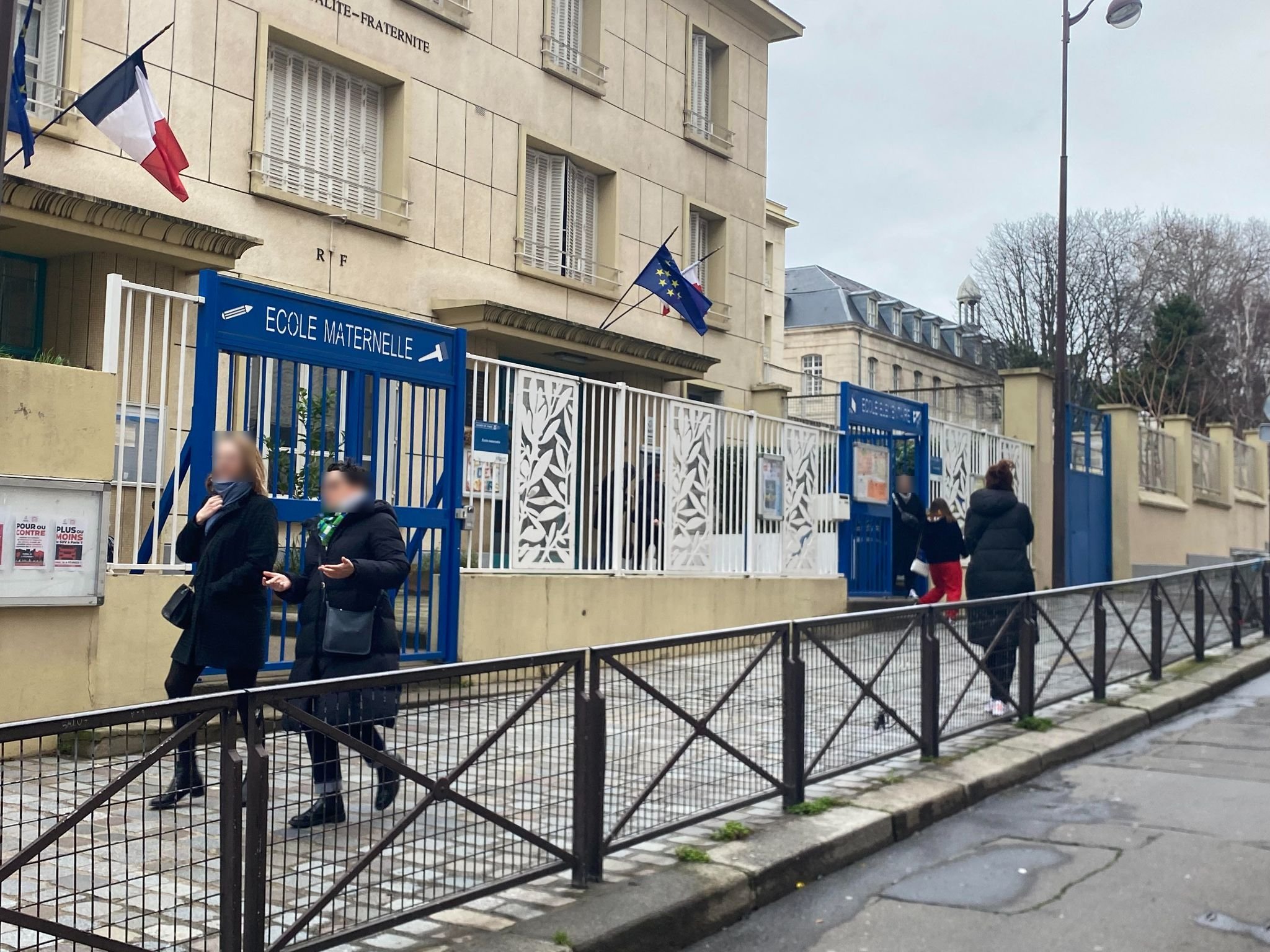 L’école maternelle des Récollets, Paris (Xe), le 8 février. Cette nuit là, Daril K. s’était introduit par effraction dans l’établissement scolaire, vers 4 heures du matin.