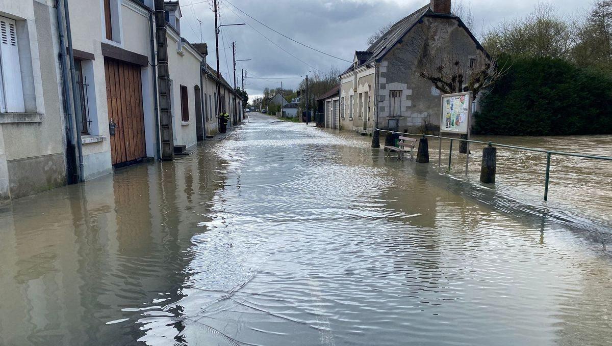 À Loché-sur-Indrois, l'eau avait déjà bien monté samedi. Adrien Bossard/Radio France/Maxppp