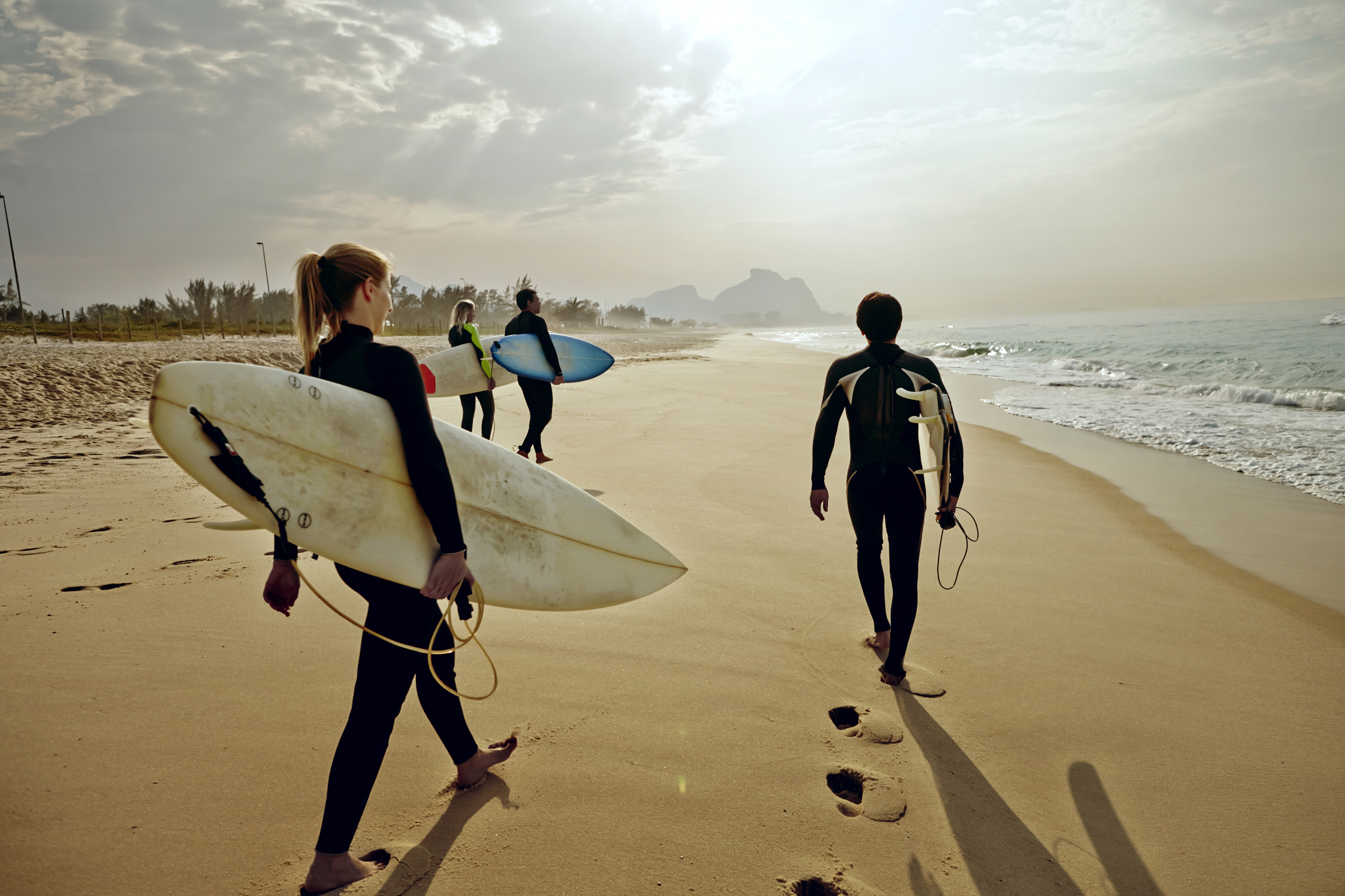 Quels pays proposent le PVT ? Qui est éligible au PVT ? Découvrez le Permis Vacances Travail pour votre prochain séjour à l'étranger. (Illustration : plage au Brésil) Crédit phto : Cavan Images