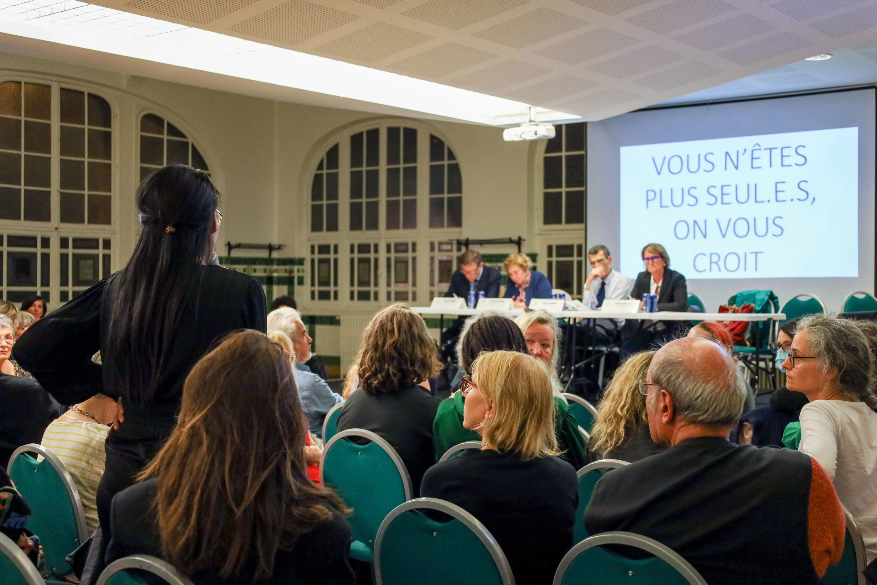 Palais de la Femme, Paris (XIe), jeudi 21 septembre. Il est estimé que plus de 5 millions de Français ont subi le fléau de l'inceste. LP/Emma Oliveras