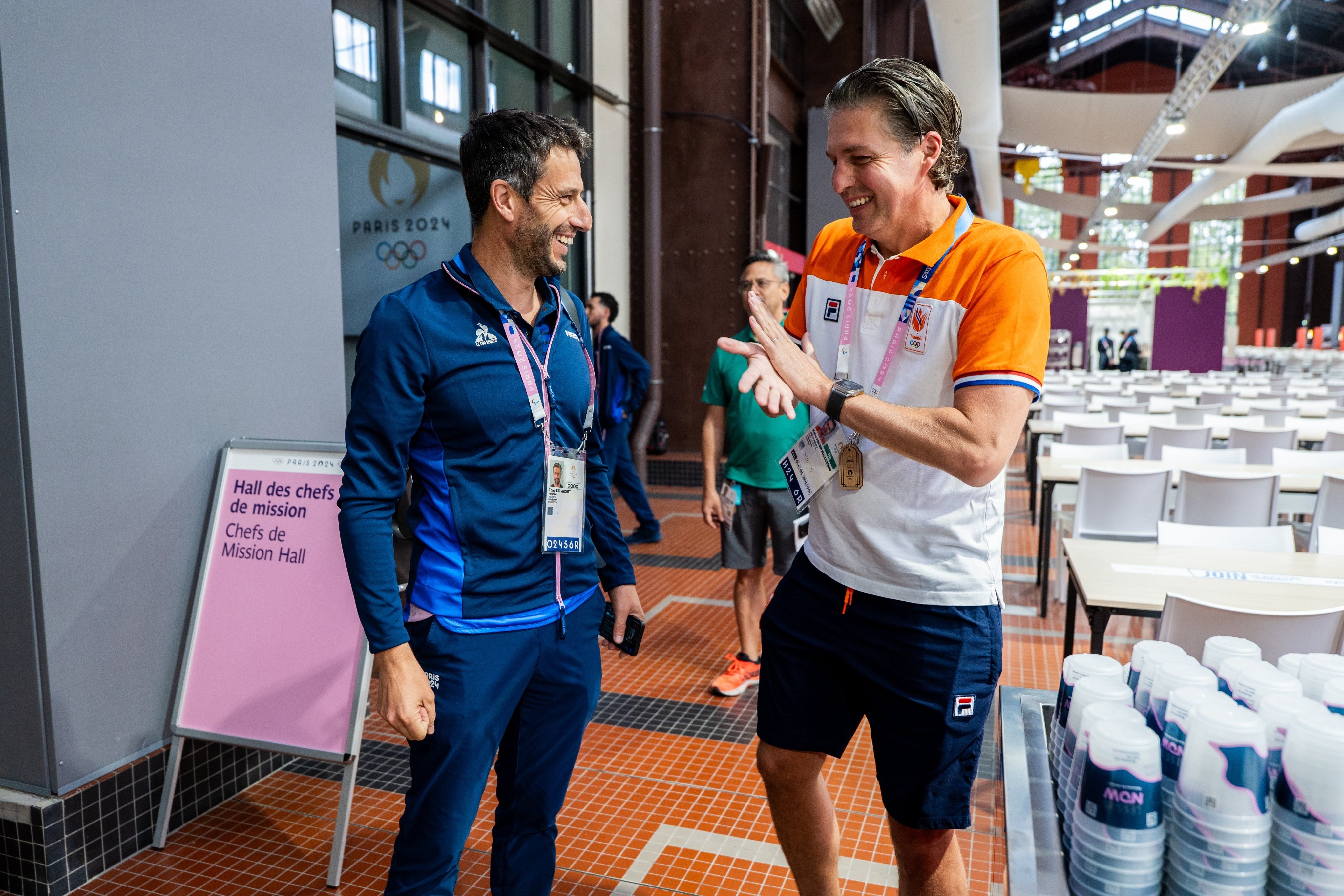 Tony Estanguet et Pieter Van den Hoogenband se sont retrouvés au village olympique ce jeudi. (Paris 2024).