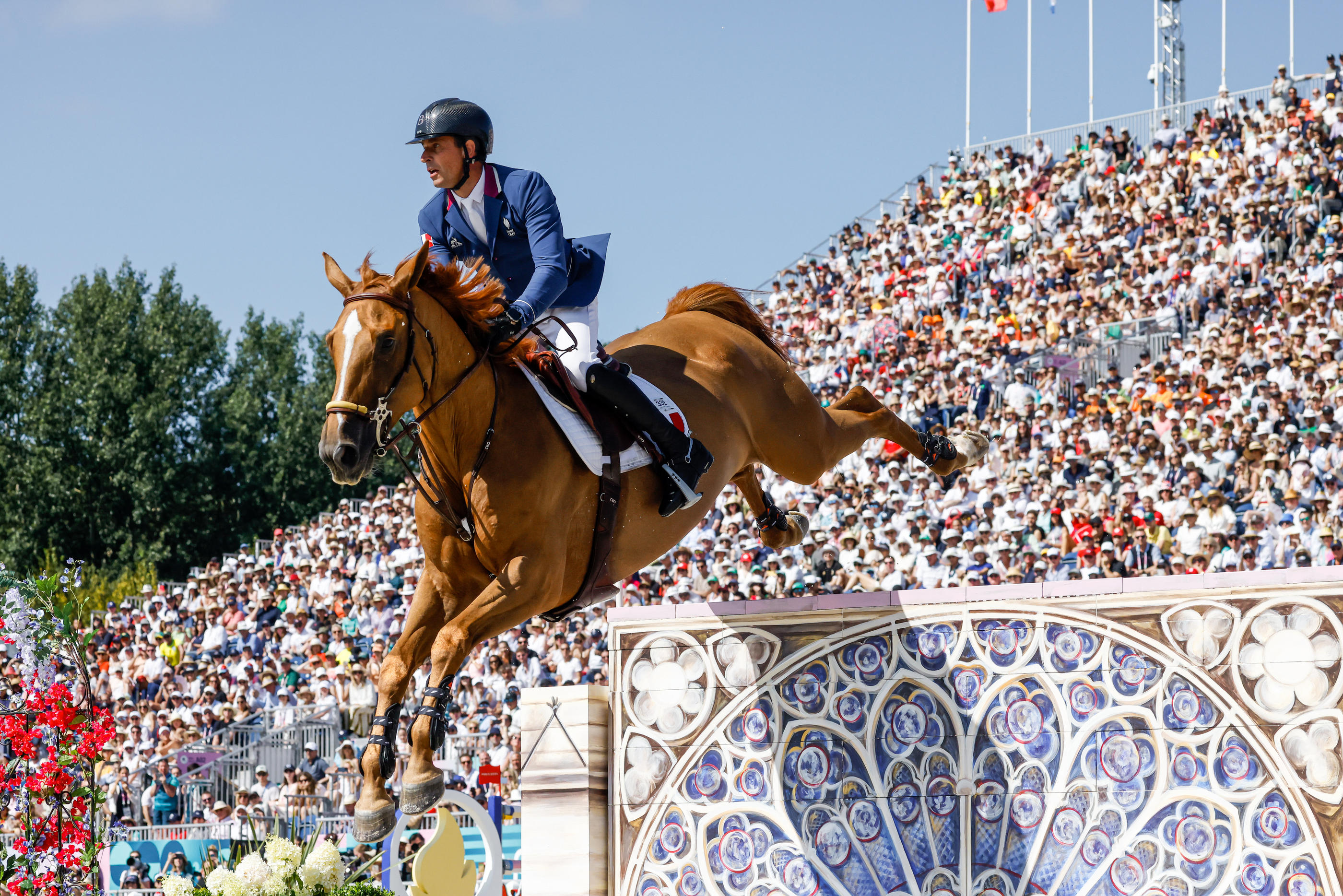 Les obstacles des épreuves de saut d'obstacles au château de Versailles ont fasciné les spectateurs français et internationaux. LP/Olivier Corsan