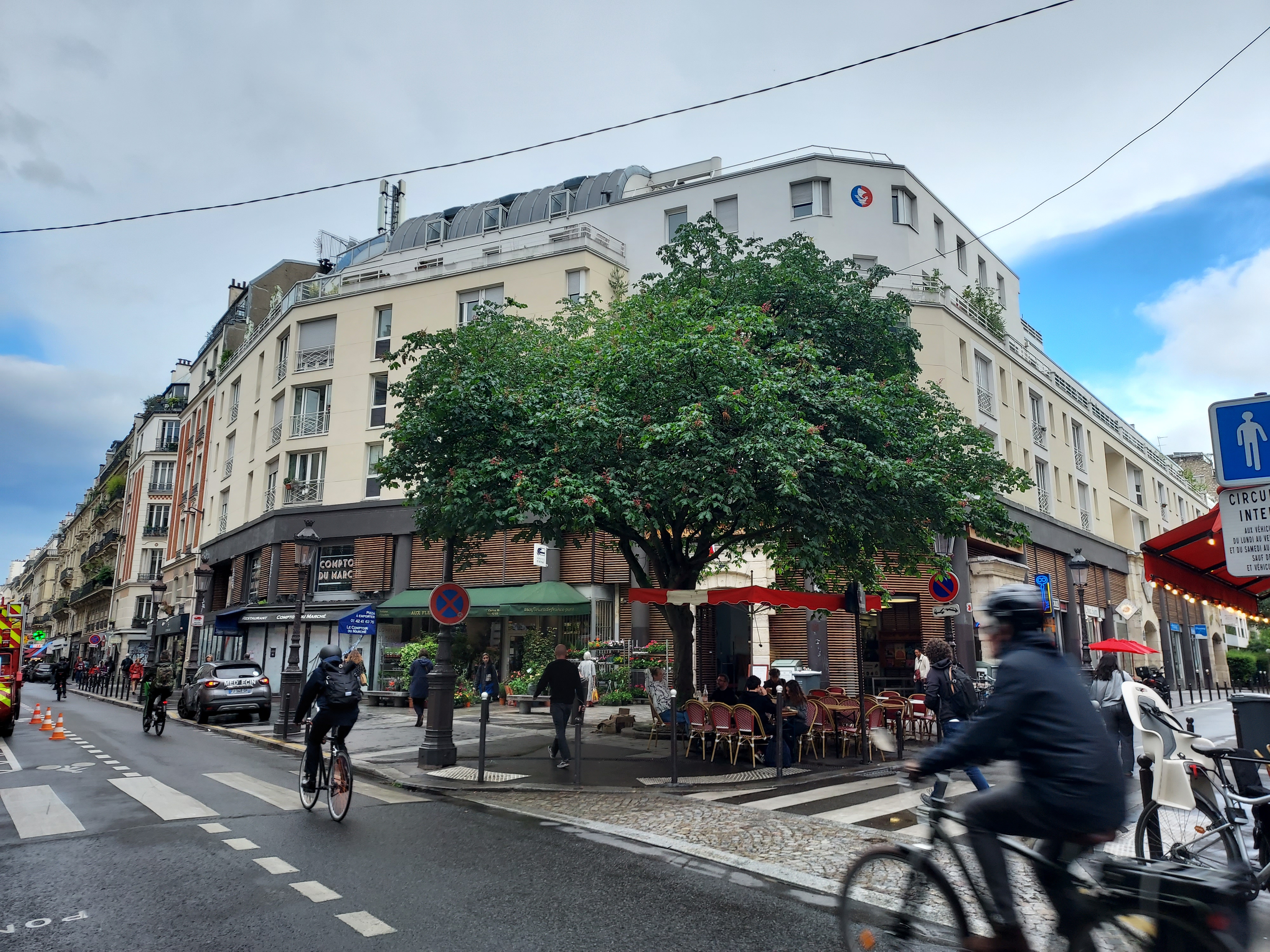 C'est dans cet immeuble de la régie immobilière de la ville de Paris, rue Bourchardon (Xe), que les soirées chemsex ont dégénéré. Depuis l'arrivée du locataire il y a un an, la police est déjà intervenue à 17 reprises. LP/C.C.