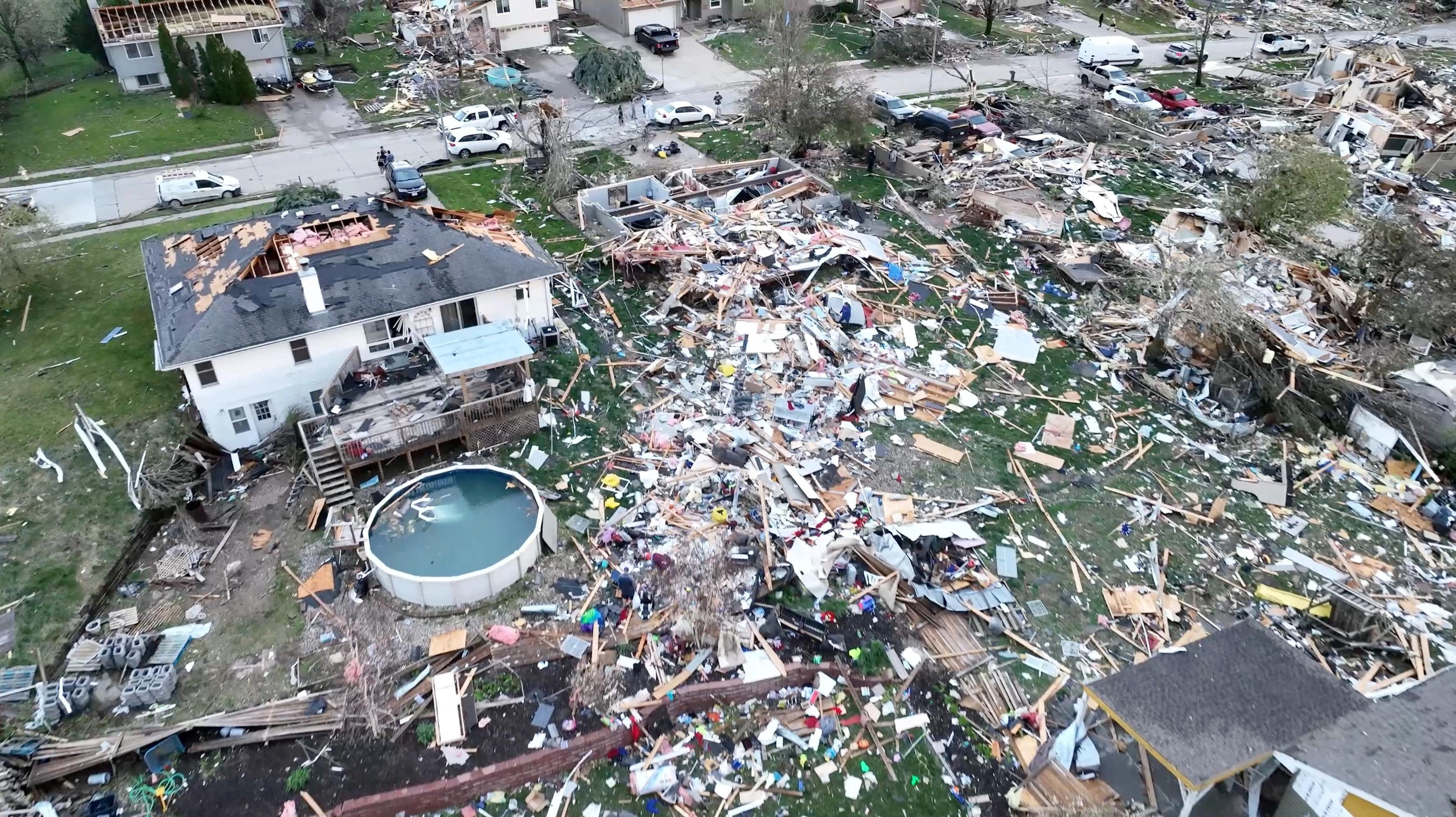 Omaha (Nebraska, Etats-Unis), vendredi. Ce quartier a été ravagé par le passage d'une tornade. Reuters