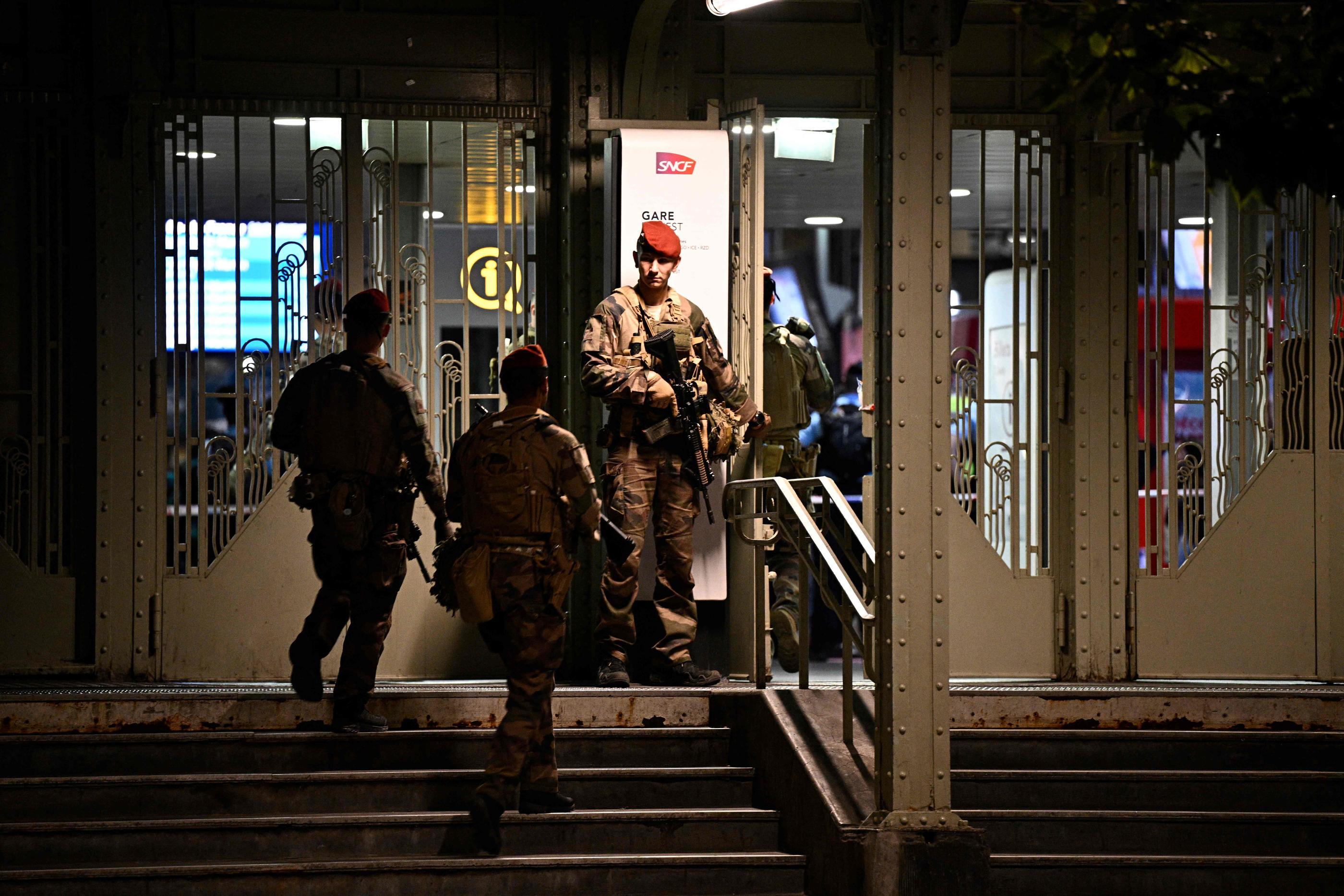 L'attaque au couteau a eu lieu ce lundi soir à la gare de l'Est (Paris) sur un militaire français. AFP/Julien de Rosa