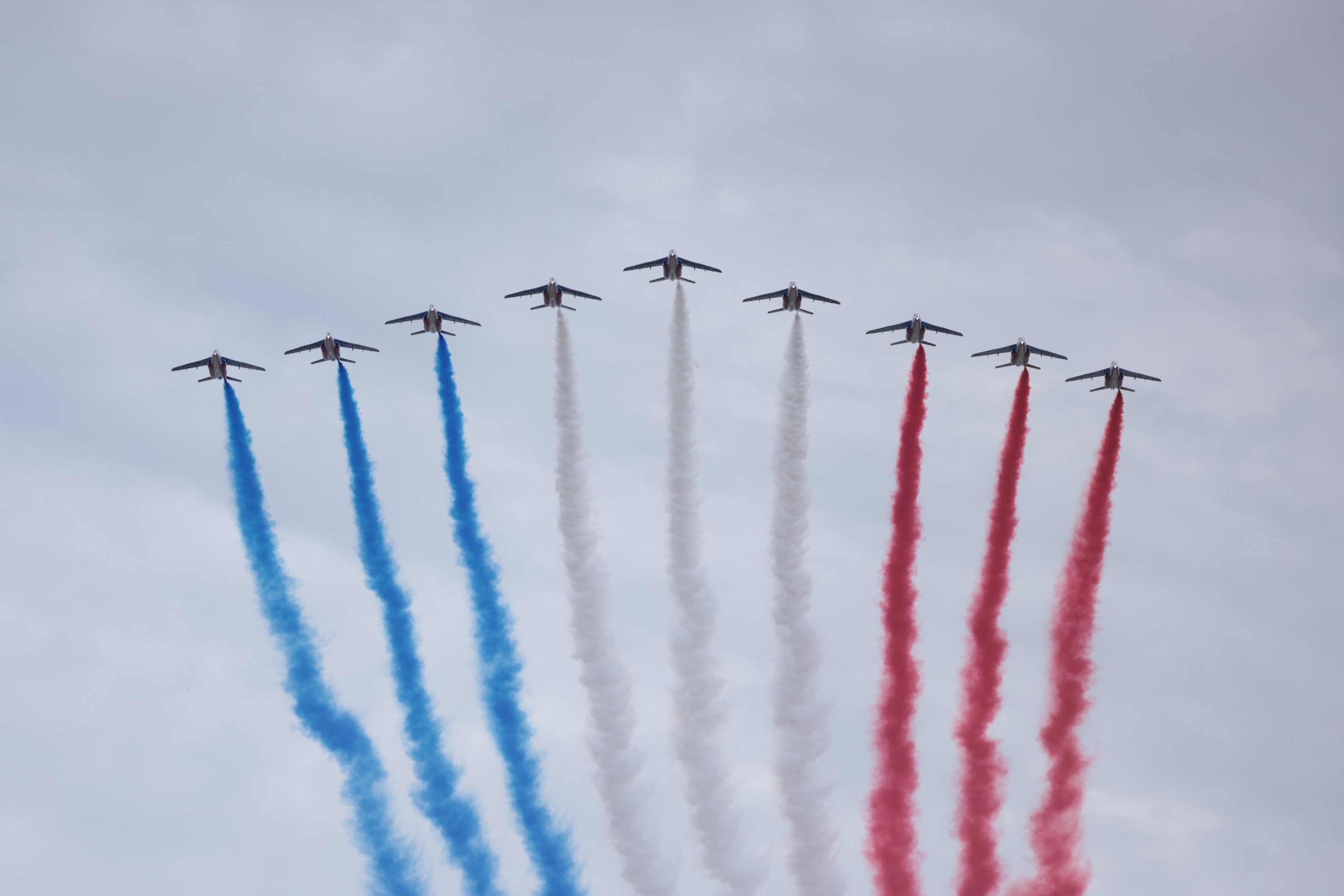 Paris, vendredi 14 juillet 2023. La Patrouille de France devait faire une démonstration au-desssus de l'aérodrome de Meaux-Esbly au cours du meeting aérien. Lequel est annulé pour des raisons météorologiques. LP/Olivier Arandel