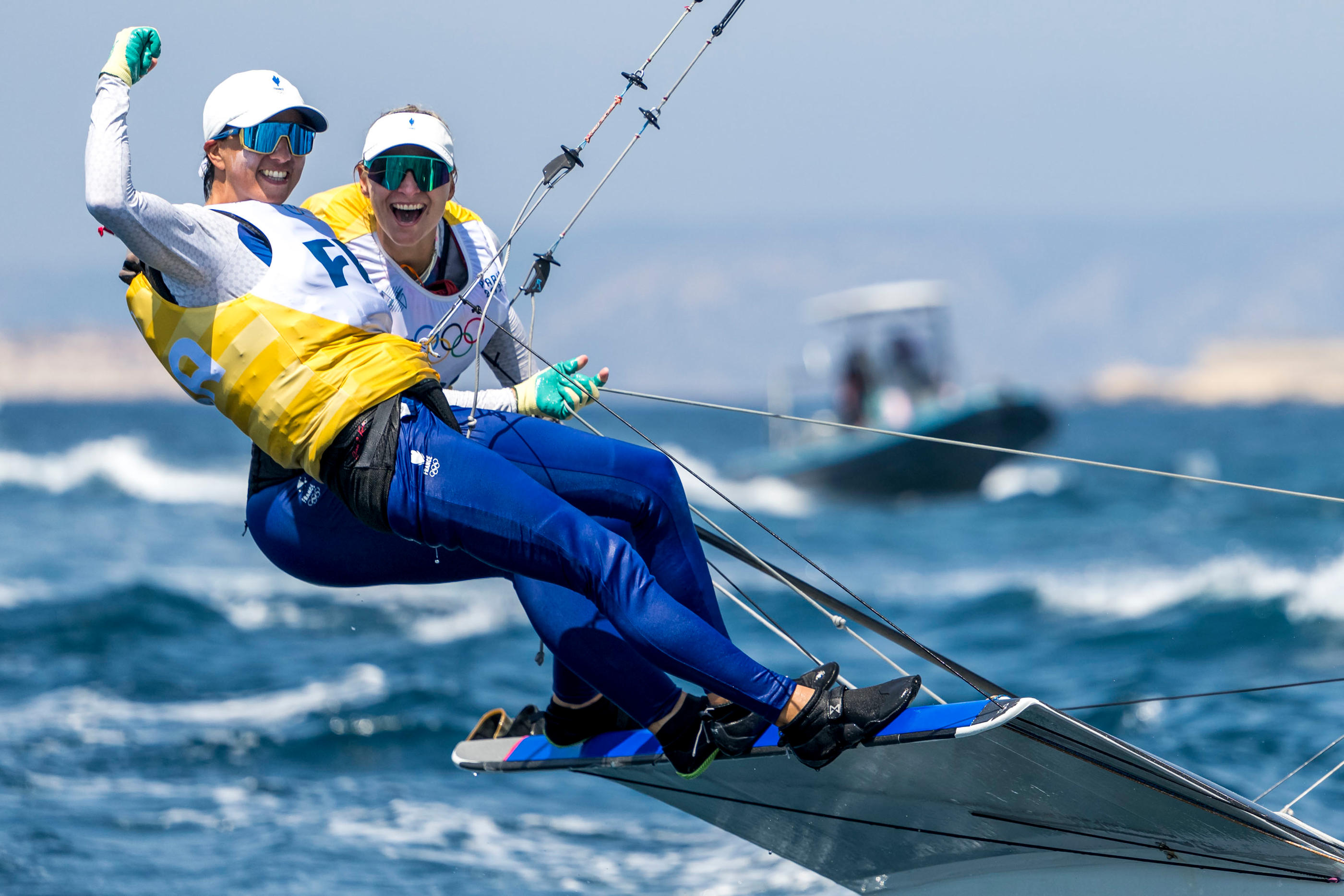 Sarah Steyaert et Charline Picon sont allées chercher une médaille malgré des conditions de vent qui ne les avantageaient pas. Bildbyran/Icon Sport