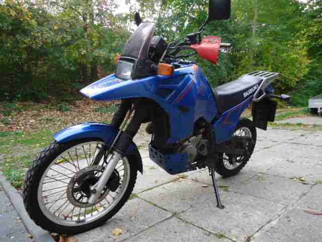 SUZUKI DR 750 BIG SR41 BASTLERFAHRZEUG