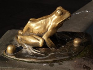 Bronze Frog Fountain