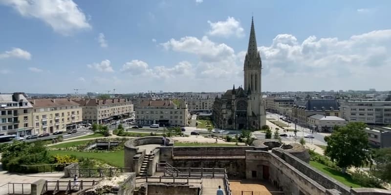 Vue de Caen depuis le château.