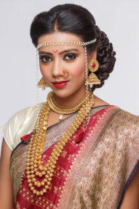 Bride in Marathi Makeup Look