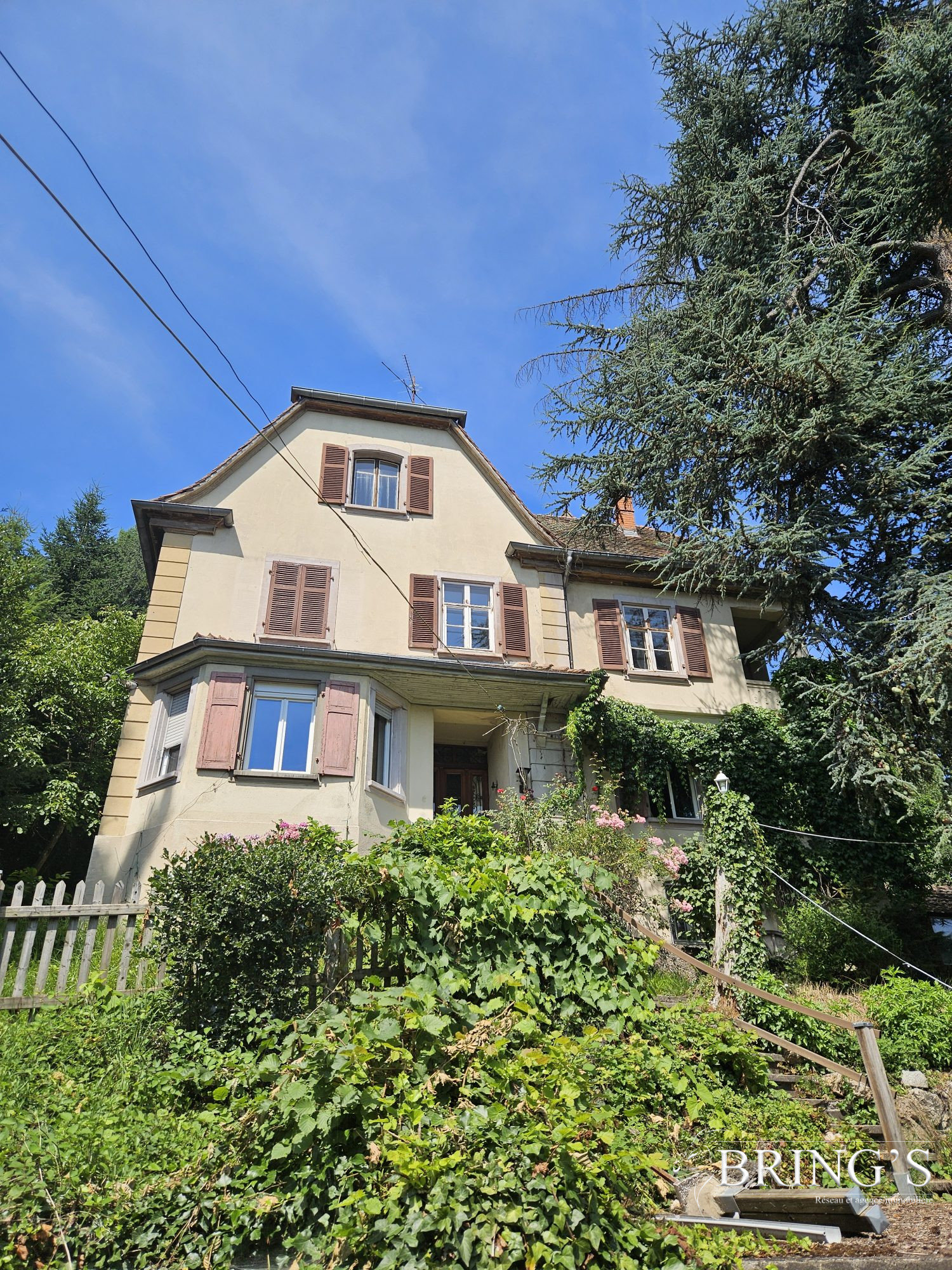 Maison 8 pièces 234 m²