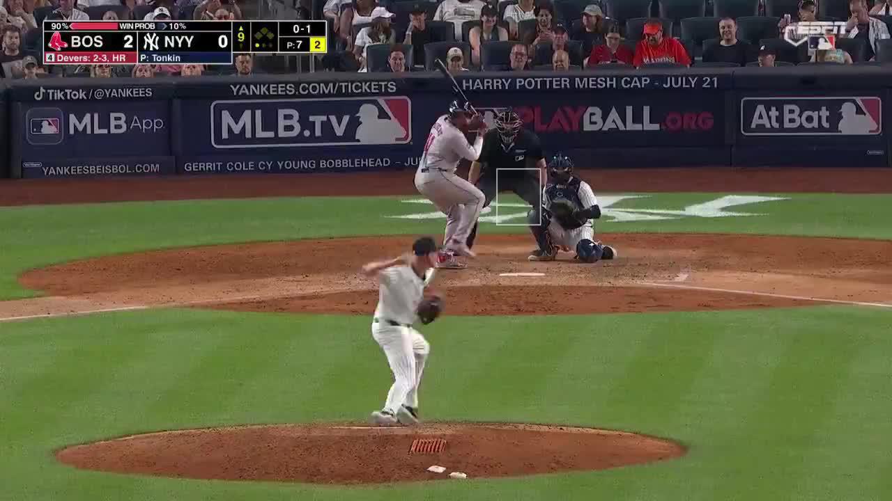 Devers Crushes Another HR 💪