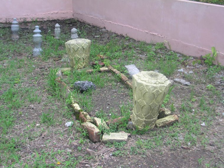 >>Makam Khun Waran Wangsa, 1548